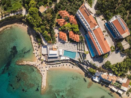 Alexandra Beach Resort & Spa