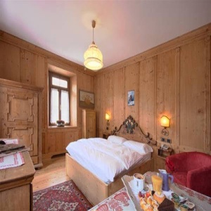 Hotel Villa Alpina **S