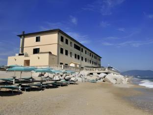 Hotel Brigantino Non Dista