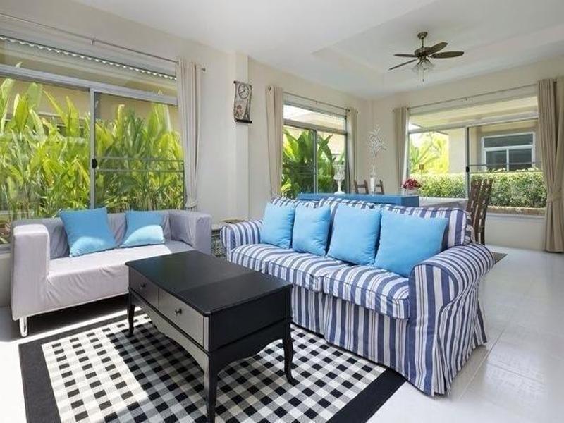V Exclude at Casa Seaside Holiday House