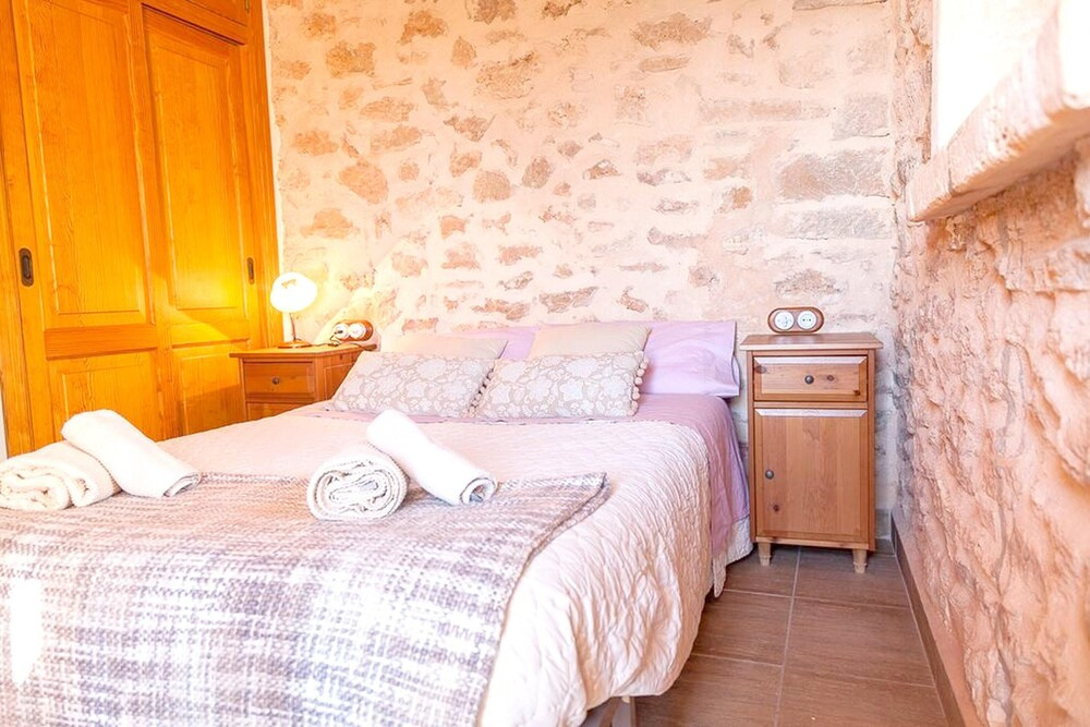 House With 2 Bedrooms in Ses Salines With Pool Access, Enclosed Garden and Wifi - 2 km From the Beach