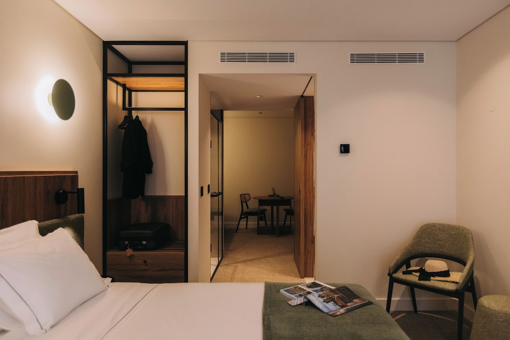 705 OPorto Hotel