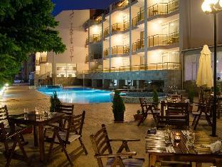 Tropics Hotel