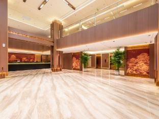 Hillside Grand Hotel
