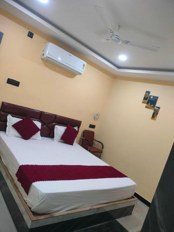 Hotel Hm Grand Chapra