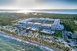 Exterior of Hotel Riu Palace Costa Mujeres - All Inclusive