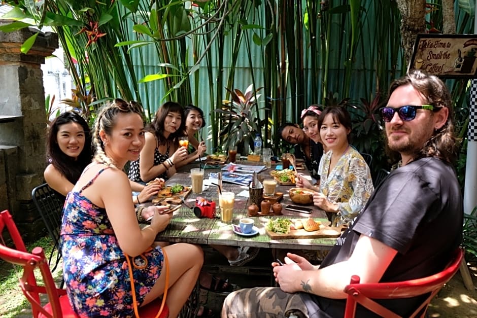 General 2 of 32