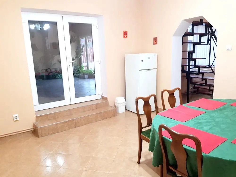 House With 5 Bedrooms in Sighioara With Wonderful Mountain View, Enclosed Garden and Wifi
