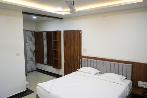 The President Hotel Tumkur