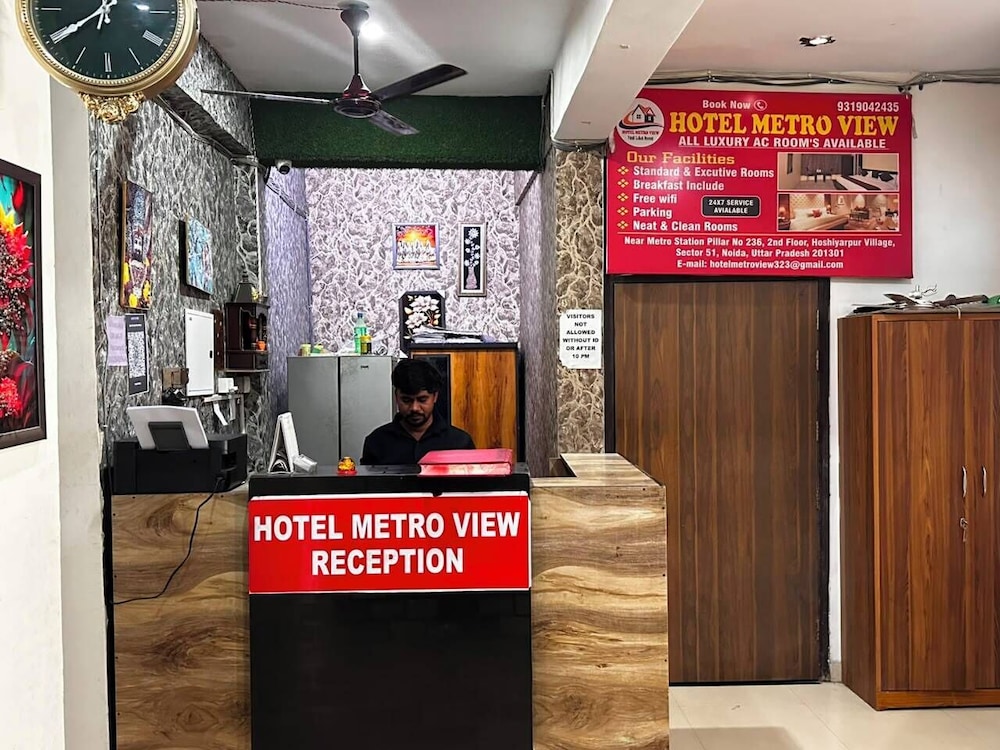Hotel Metro View