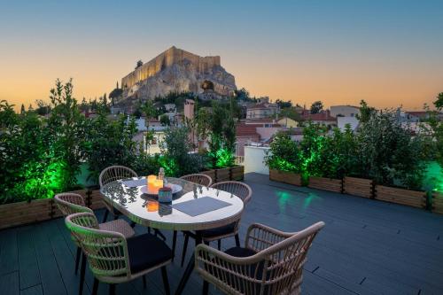 Exterior of Plaka Arch Suites