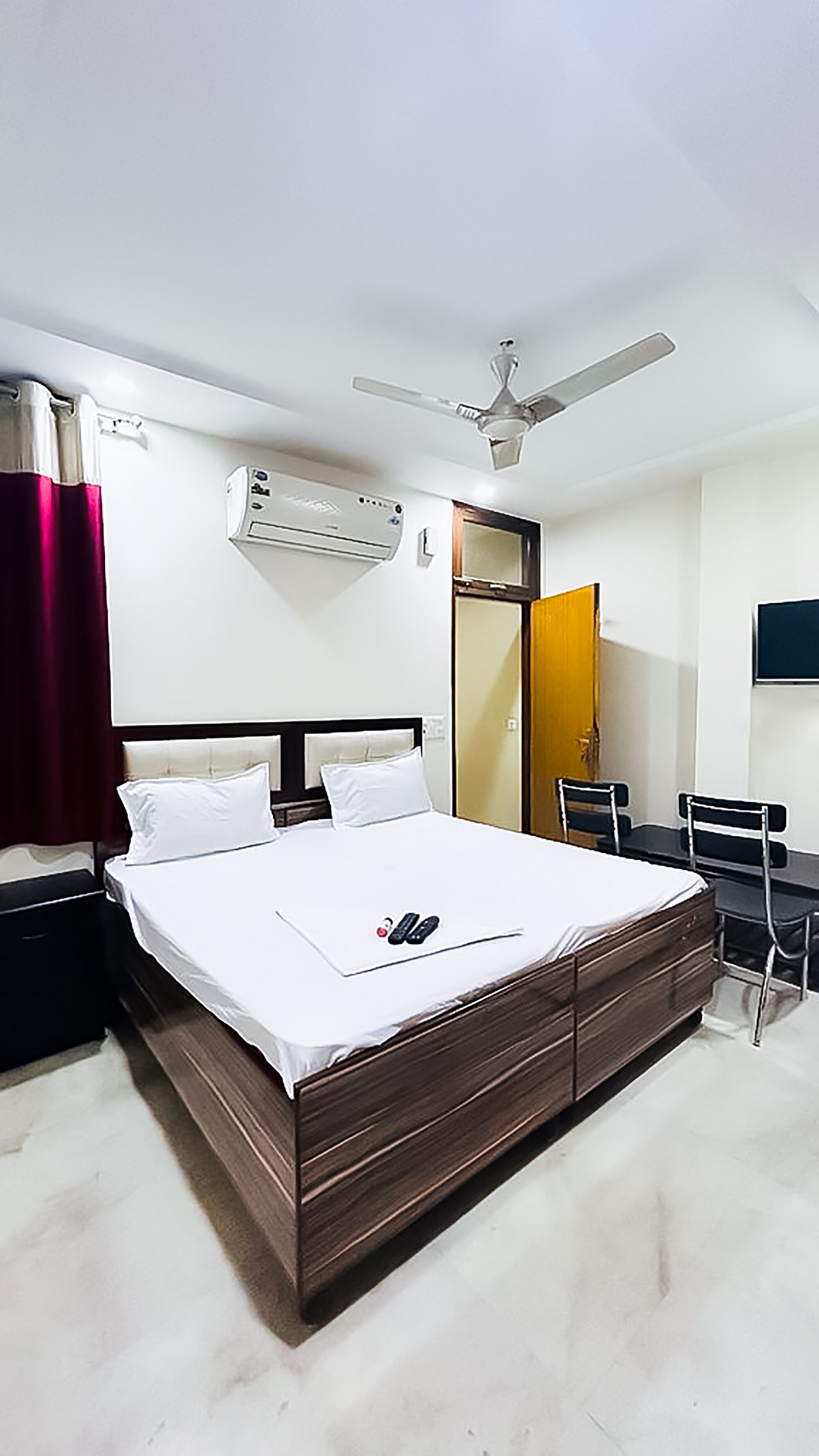 Roomshala 140 Hotel 24 & 7- Malviya Nagar