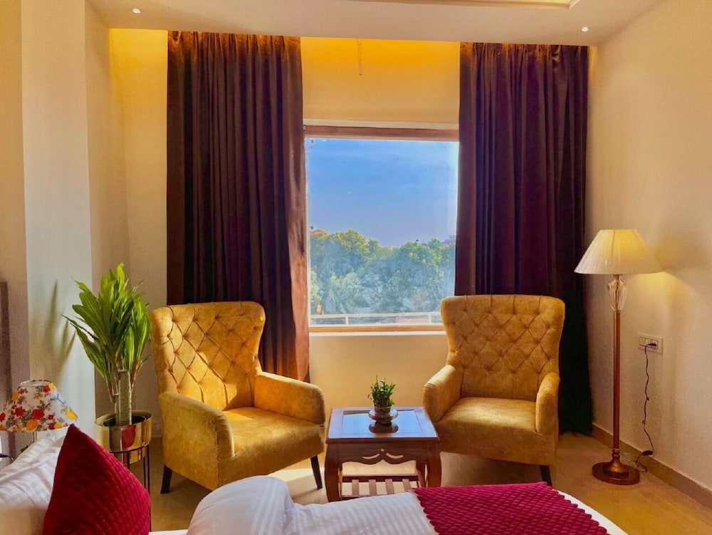 Ganges Blossom Hotel