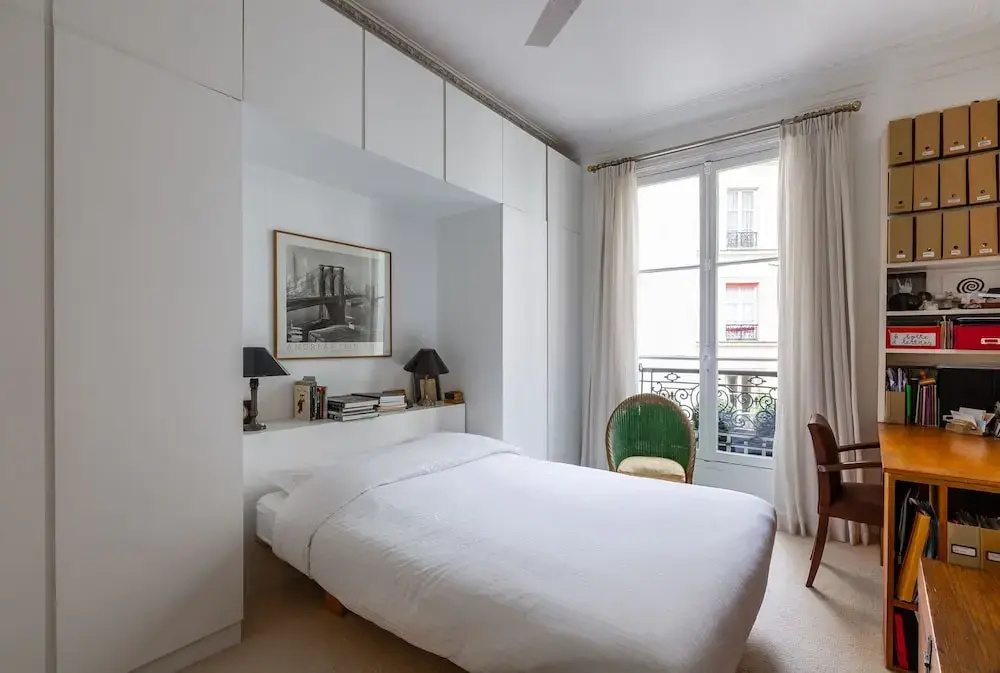 Veeve Artistic in Pigalle