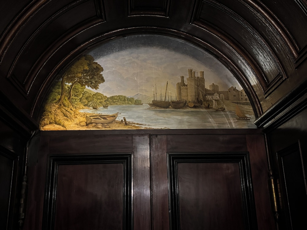 Plas Glynllifon Mansion