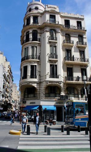 Exterior of Hotel Bahia