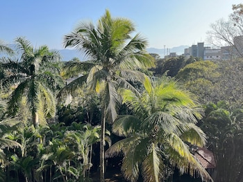 Riviera: M4 Giardino 44A frente Praia, 4Dorms, 3Banh, 2Gar, Varanda Gourmet com Churrasqueira