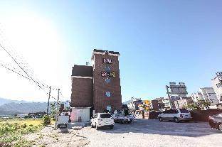 Sokcho Sun and Star