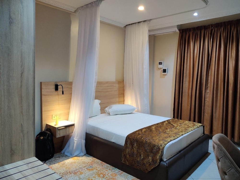 Grand Oasis Hotel Wajir