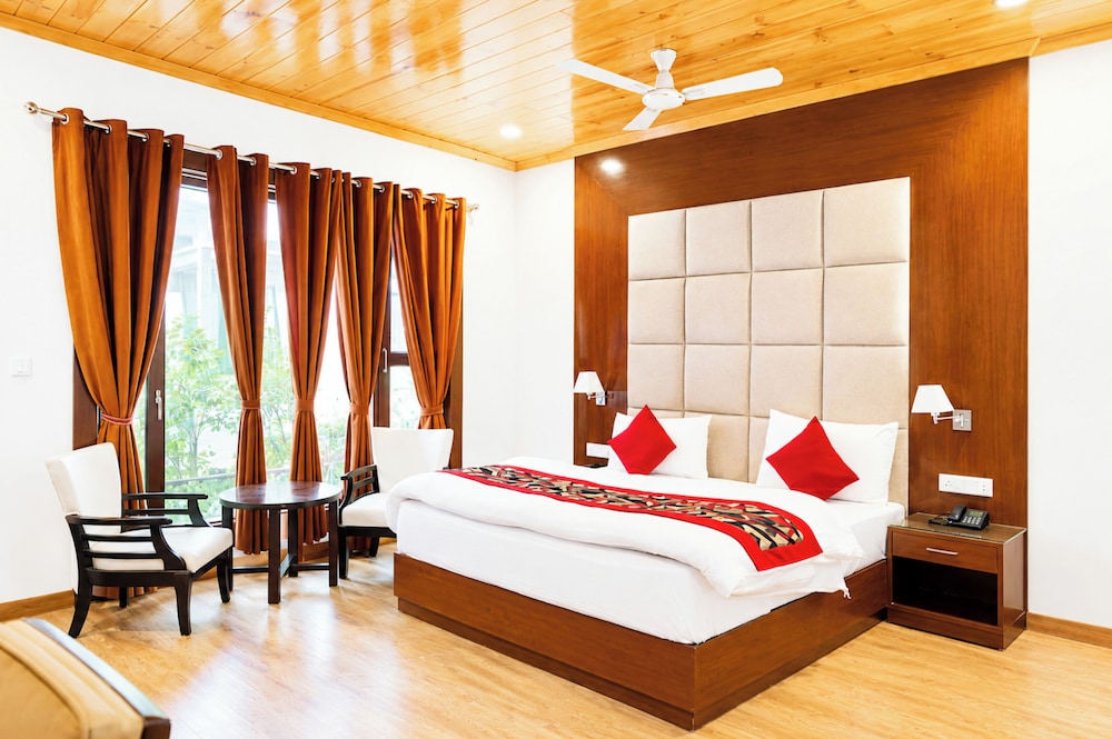 Hotel Blue Moon Retreat Bhimtal
