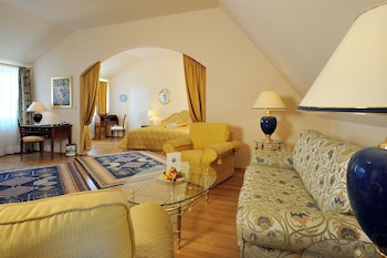 Photo of Hotel Schloss Durnstein