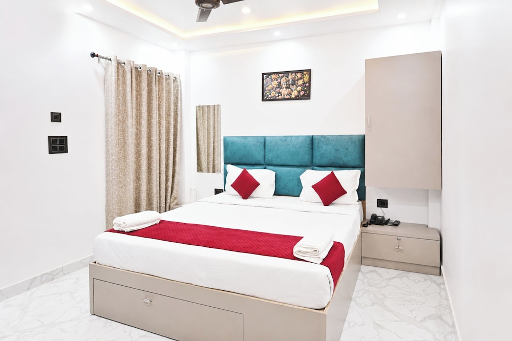 Hotel B-M-R Near Assi Ghat