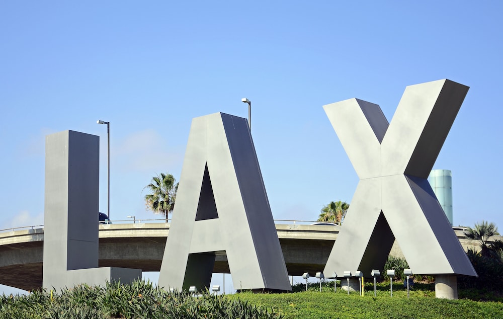 cambria hotel lax 199 continental blvd