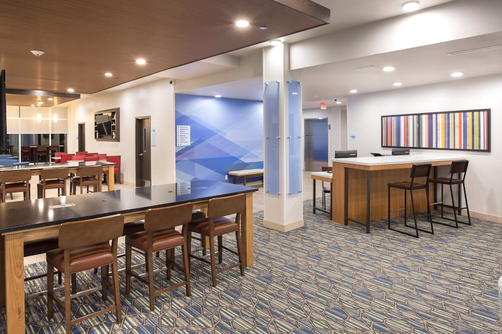 Holiday Inn Express & Suites Rapid City Rushmore South By Ihg