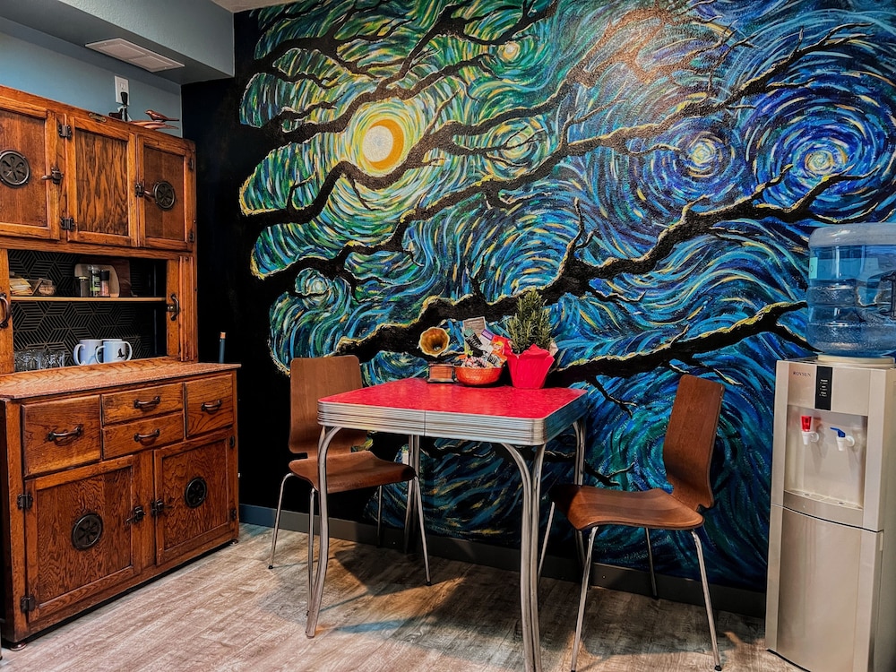 The Starry Night Inn