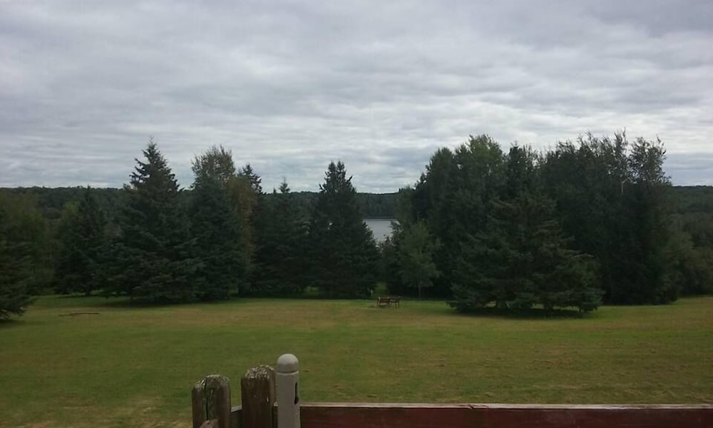 Northwoods Inn Llc