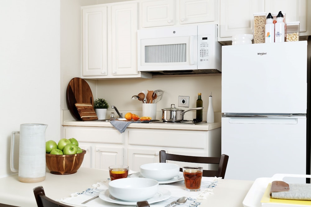 Intown Suites Extended Stay Houston Tx West Oaks