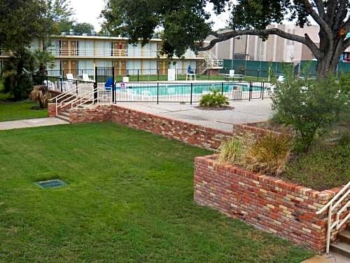 University Inn College Station